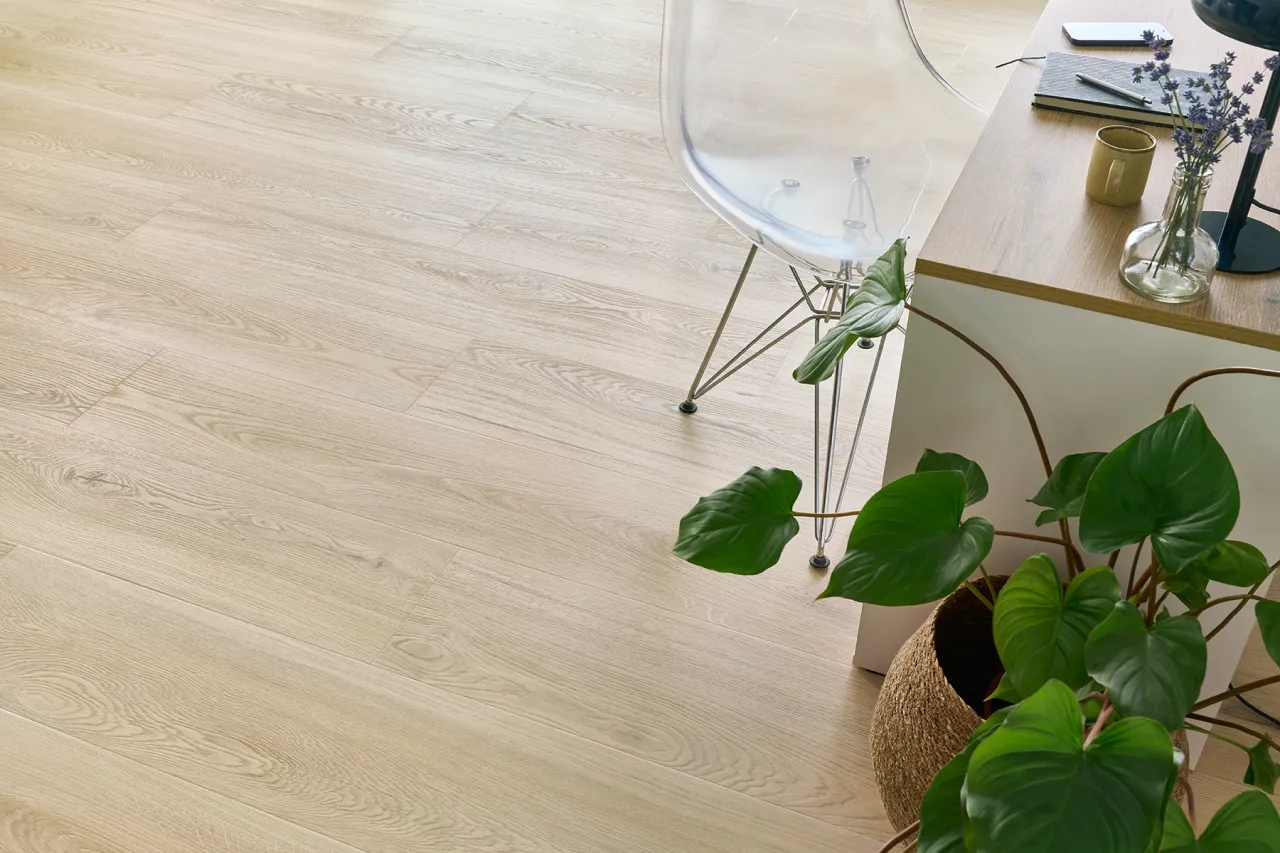 Panele winylowe jak kafelki – trwałe i estetyczne rozwiązanie do wnętrz