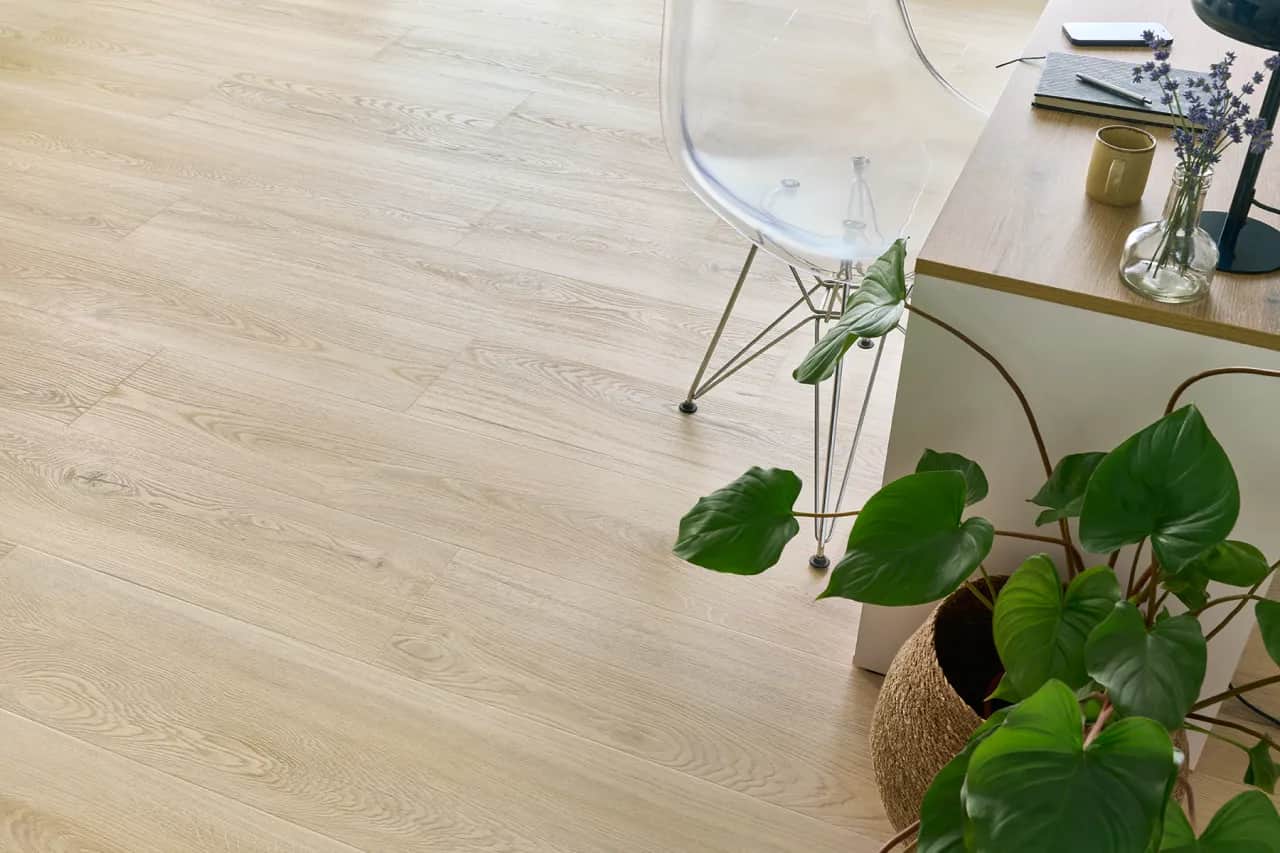 Panele winylowe jak kafelki – trwałe i estetyczne rozwiązanie do wnętrz