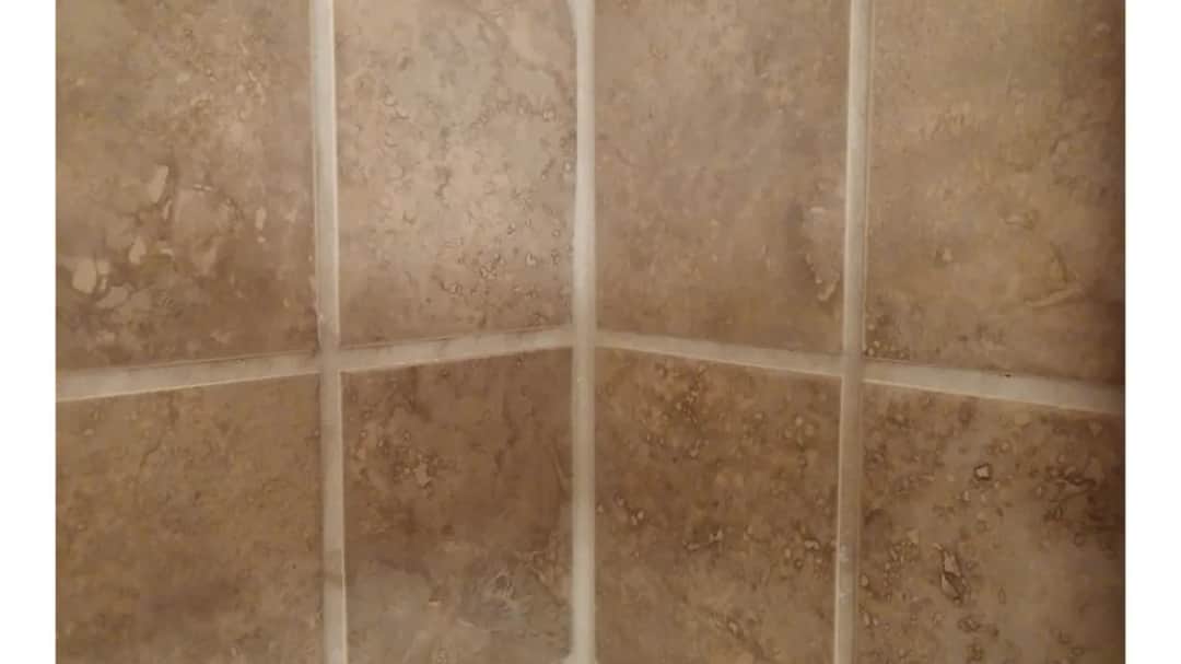 Jak odnowić fugi w kafelkach i uniknąć kosztownych błędów