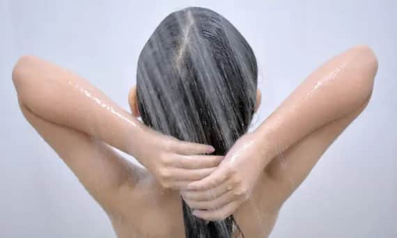 Ile wody leci z kranu na godzinę? Zaskakujące dane o przepływie